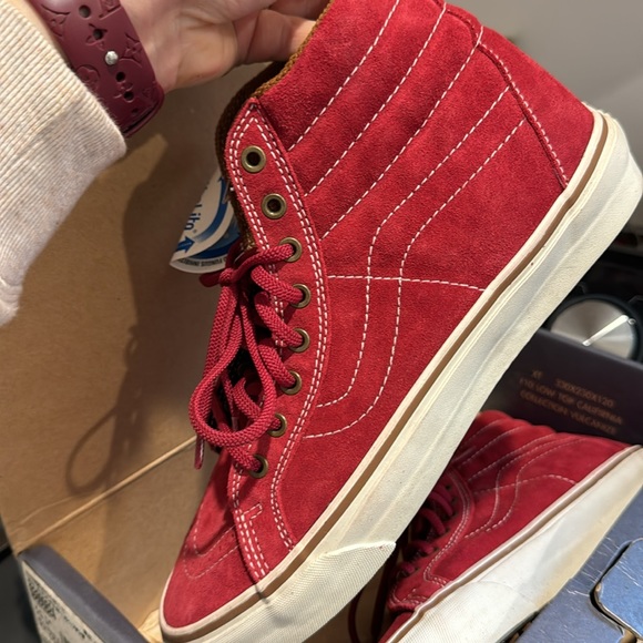 Vans - Picture 5 of 6